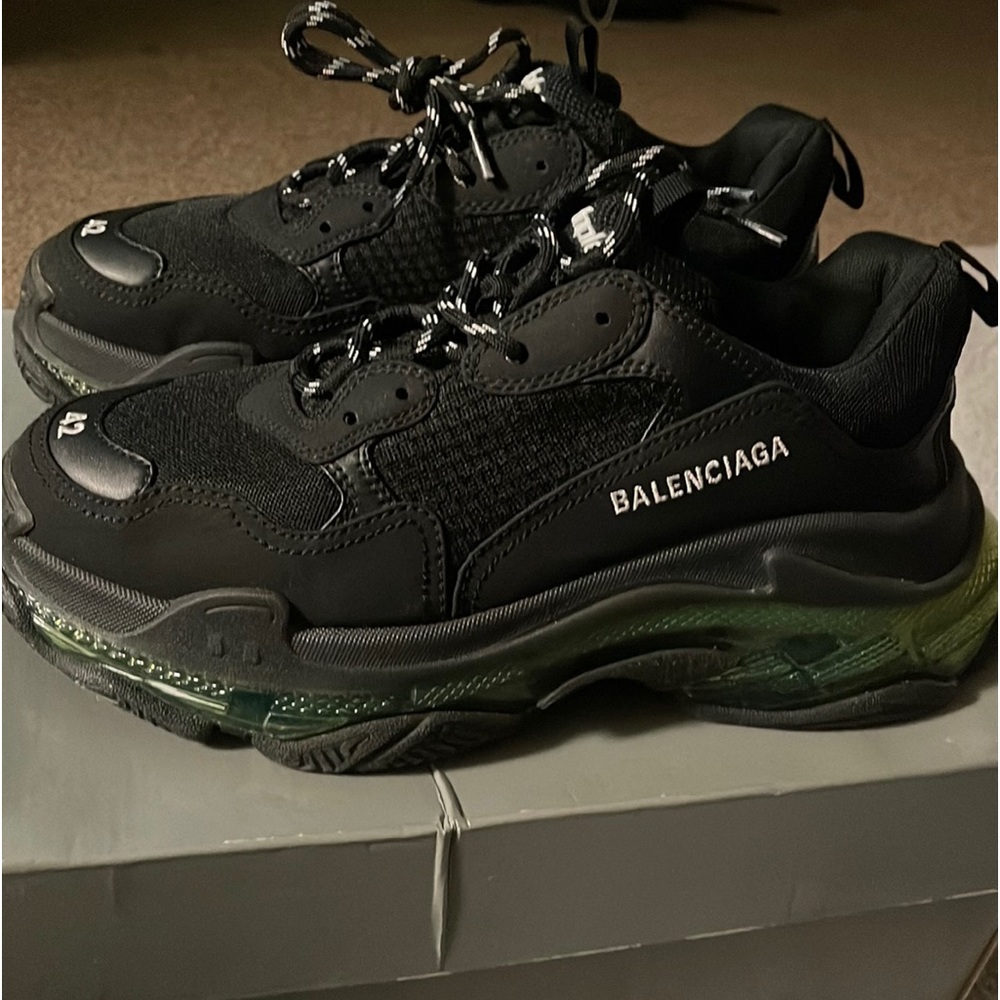 Balenciaga triple S runner